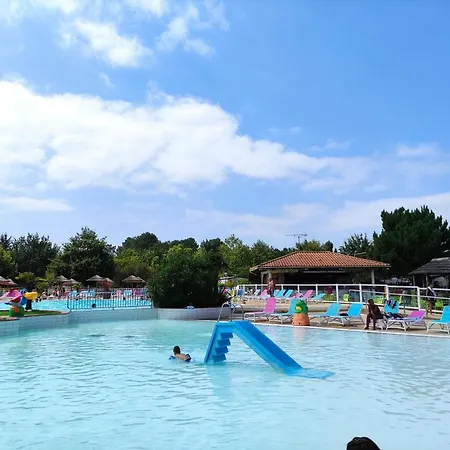 Mobilhome 6-8 Places Camping Gastes
